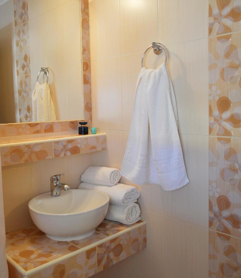 Giannas House Aparthotel ซาร์ตี ภายนอก รูปภาพ